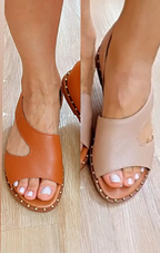 Sandália em Couro Comfort Aurora - Seus Pés nas Nuvens [Compre 1, Leve 2] + Frete Grátis Hoje!